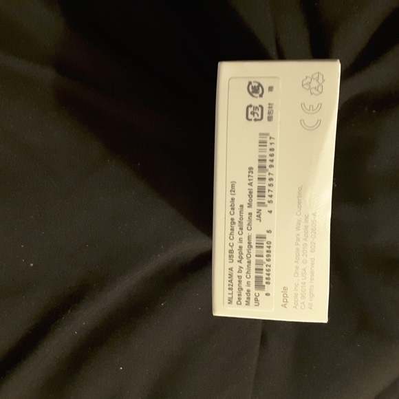 Apple Charge Cable (2m) - Picture 3 of 3